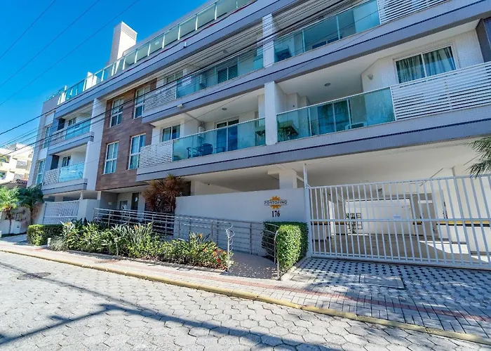 Localização Central - Apartamento a 200m da Praia Bombinhas